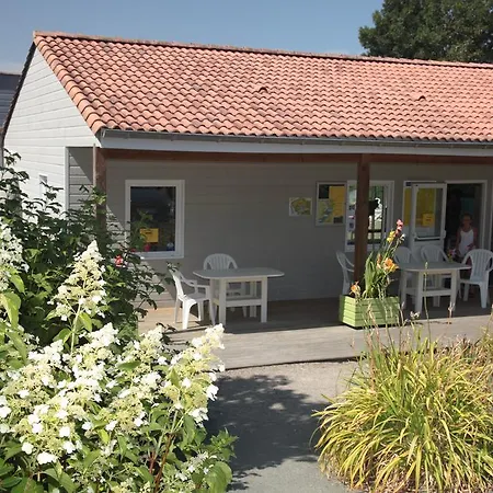 Camping Des Rulieres Saint-Valérien