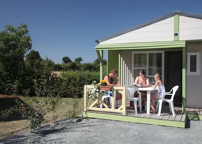 Kemp Camping Des Rulieres Saint-Valérien