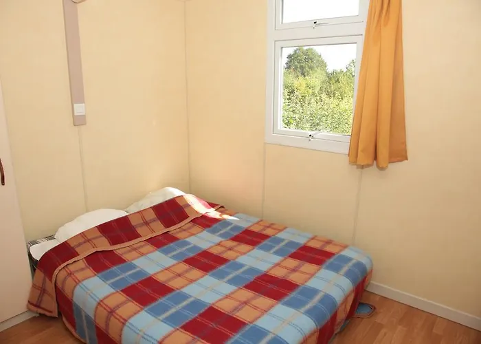 Kemp Camping Des Rulieres Saint-Valérien